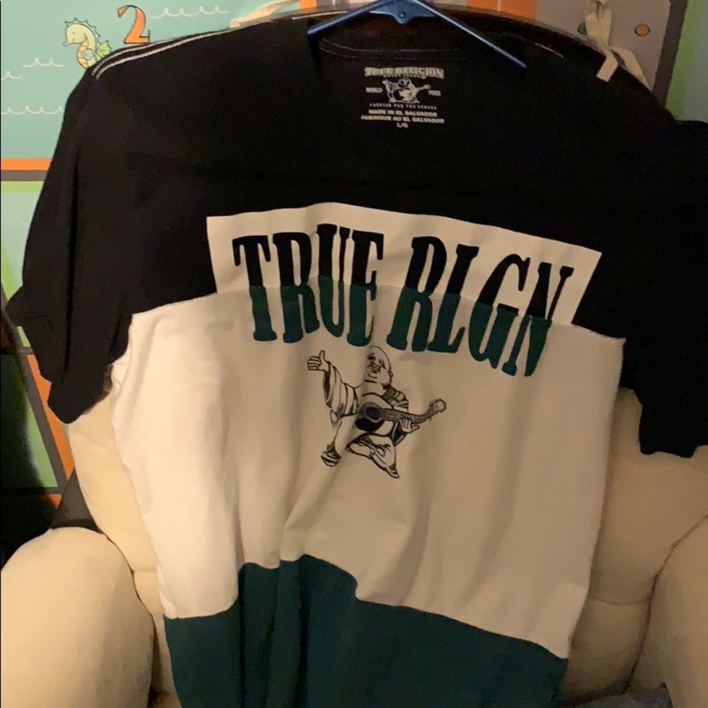 True Religion large multi colored shirt